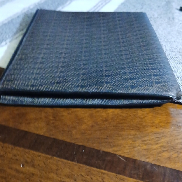 Authentic Yves Saint Laurent Black Designer Clutch Bag - Picture 9 of 14